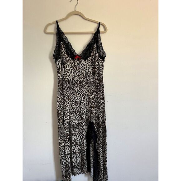 In Bloom by Jonquil Women's Large Lace V-Neck Sleeveless Animal Print Nightgown - Picture 1 of 6